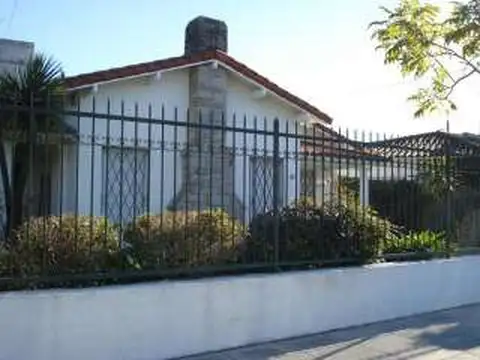 CHALET 5 DORMIT C/EXCELENTE UBICACION!!!