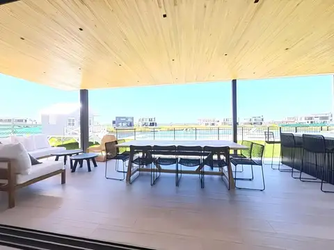 VENTA CASA AL LAGO BARRIO COSTAS PUERTOS