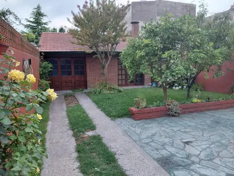 Venta Casa 4 amb con Garage Zona San Juan