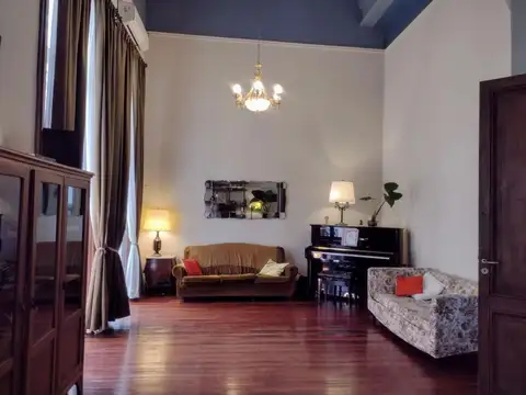 Venta de Departamento 4 Ambientes en Centro