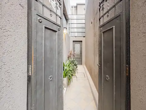 VENTA - Casa de pasillo - 2 dormitorios - Pichincha, Rosario