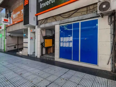 Local Av. Santa Fe al 2100. Sup 425 m2