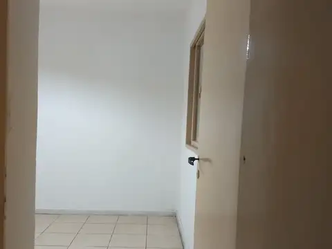 Departamento 2 ambientes cerca de la estación de ciudadela