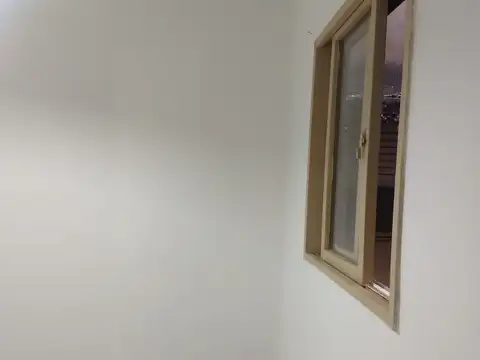 Vito Dumas 100, Piso 2