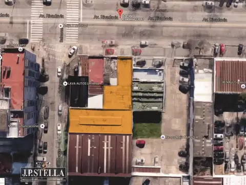 Local Comercial y Galpón (En block) 486 m²  s/ Avenida y calle Lateral - Ramos Mejia