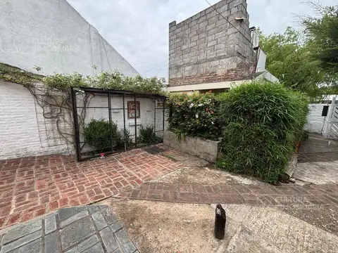 Depto Tipo Casa en Venta de 2 dormitorios