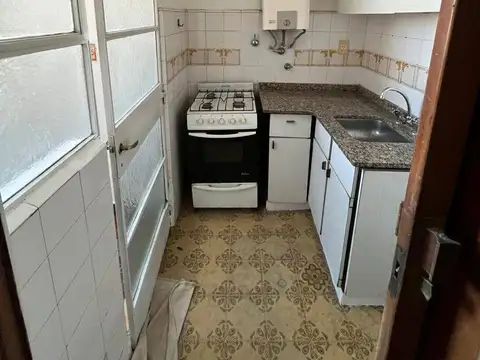 Departamento en Venta en Flores, USD 68.000