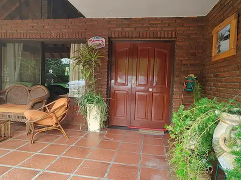 Casa 6 ambientes con 4 baños
