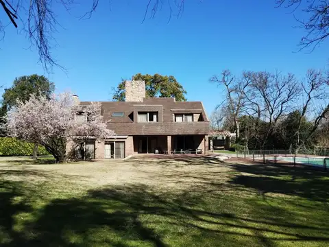 Venta, Barrio con Portón, Excelente propiedad