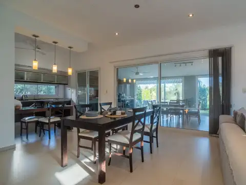Casa en Venta de 4 dormitorios