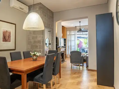 Depto Tipo Casa 4 ambientes con 2 baños