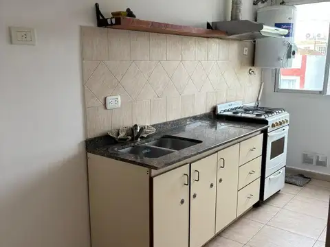 Departamento en Alquiler en Banfield, $ 600.000