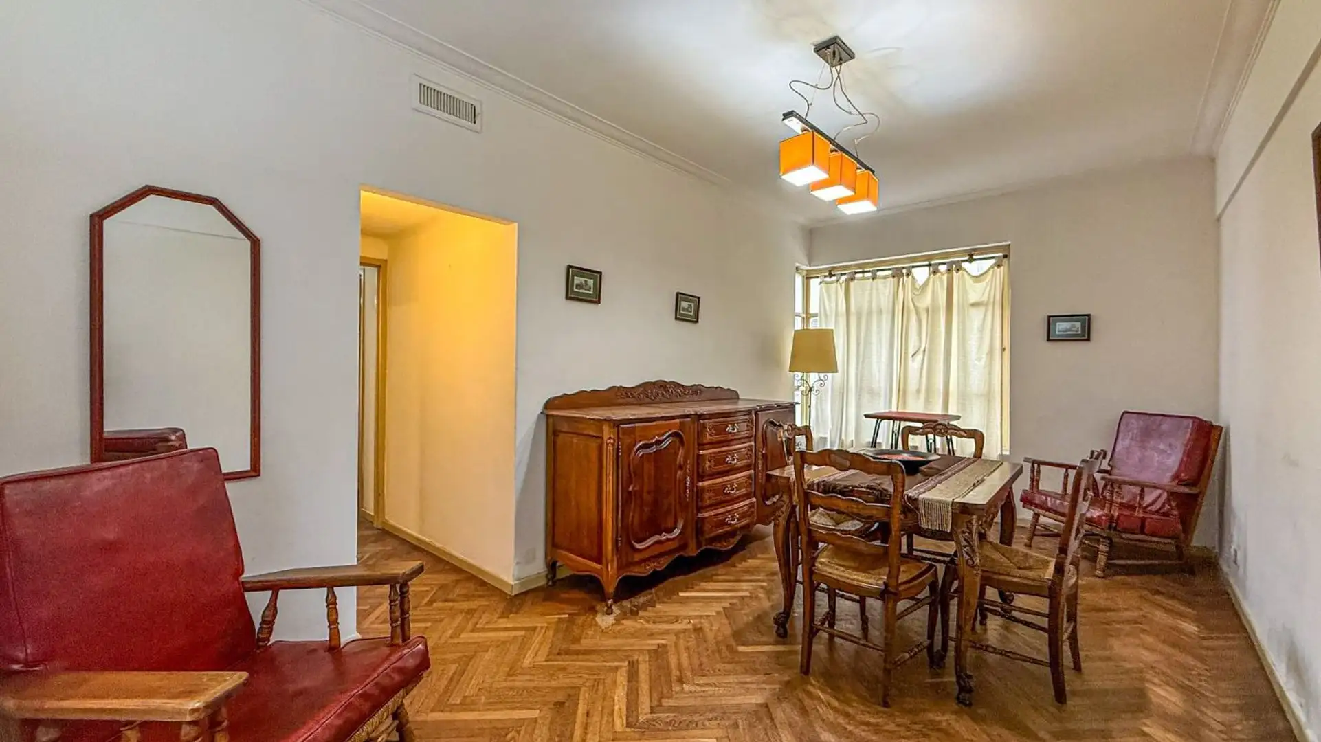 Venta Depto 3 ambientes c/ dep + cochera Centro