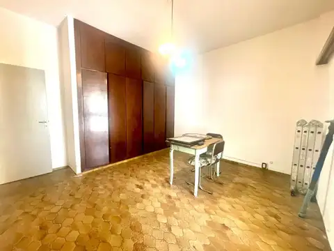 Mario Bravo 700