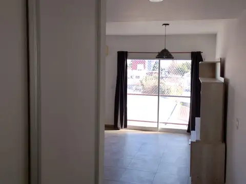 Departamento en Alquiler en Villa Ballester, $ 530.000