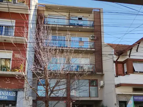 Vicente López 3000, Piso 3