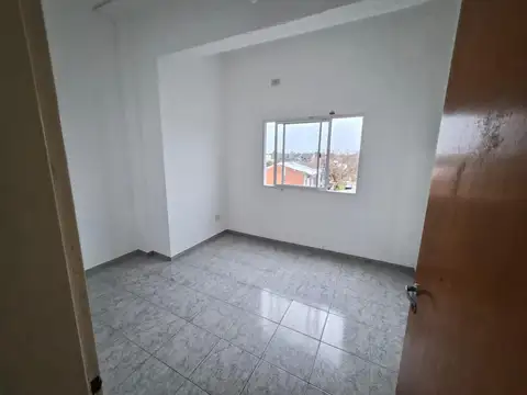 Casa 2 ambientes con 1 baño