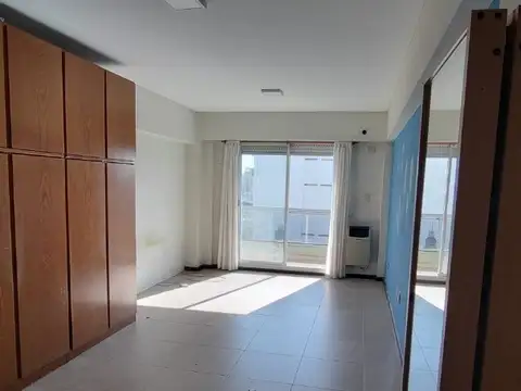 MONOAMBIENTE, EXCELENTE ZONA, MUY LUMINOSO