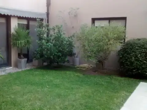 Country El Pato, Venta de casa de diseño moderno con 4 dormitorios en suite 