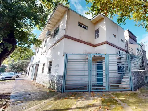 PH en VENTA 4 ambientes BANFIELD RECICLADO PATIO