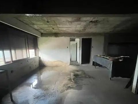 Velez Sarsfield 6764 - Galpón + Local Comercial | 380 m2