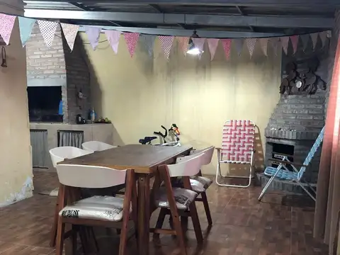 Casa en Venta en Capitan Bermudez, USD 51.000