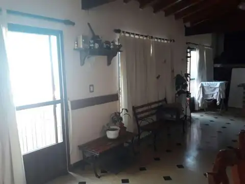 6 AMBIENTES | YATAY al 300