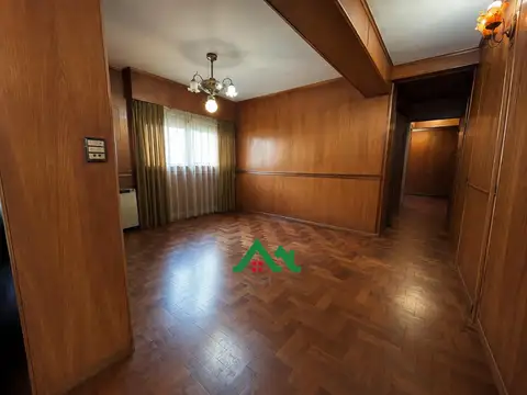 Departamento 6 ambientes con 2 baños