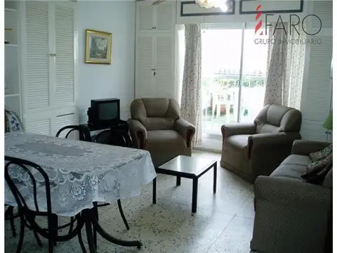Apartamento en Península 1 dormitorio con cochera