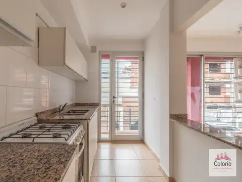 Del Temple 2700, Piso 1