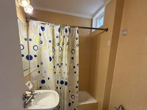 departamento 3 ambientes impecable con balcón
