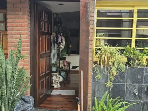 Depto Tipo Casa en Venta de 4 dormitorios