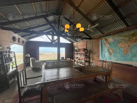 Casa 5 ambientes con 4 baños