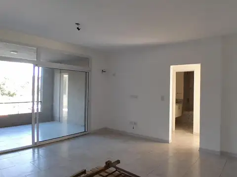 Departamento en Alquiler en Del Viso, USD 750