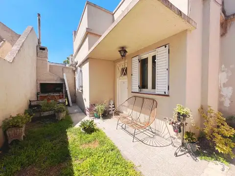 Depto Tipo Casa en Venta de 4 ambientes