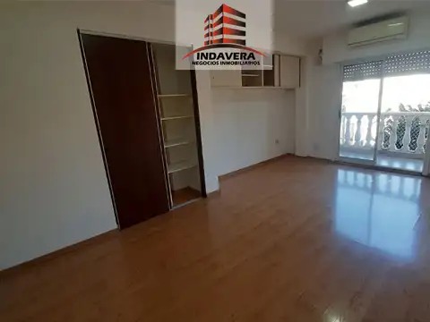Impecable Monoambiente 32 m² Al Frente con Balcón - Santos Lugares