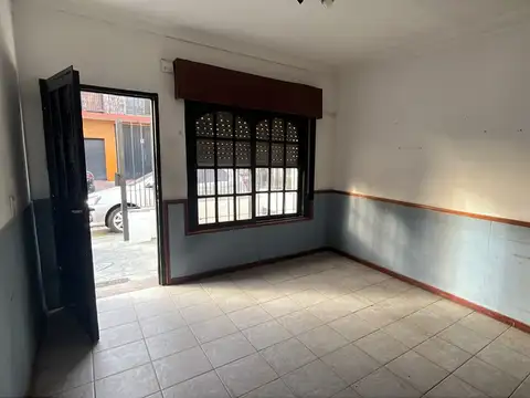 Depto Tipo Casa en Alquiler en Villa Talleres, $ 550.000