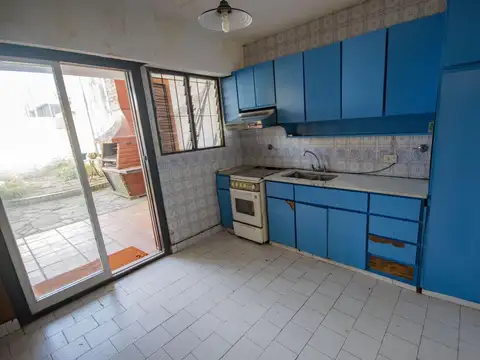 Casa de 6 ambientes en venta, en Martínez.