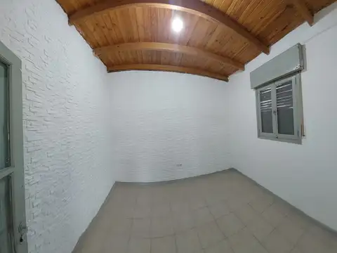 Depto Tipo Casa en Alquiler 90 años