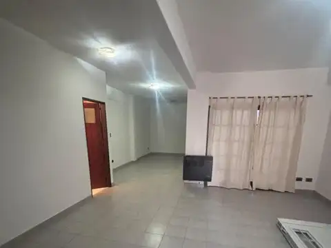 San Lorenzo 1700, Piso 2°