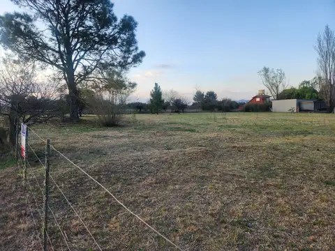 TERRENO UBICADO A 600 METROS DEL LAGO