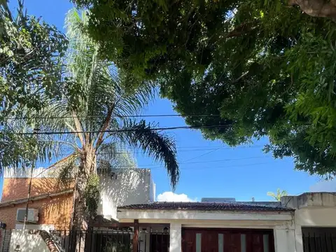 Casa de 3 dormitorios en barrio Fomento 9 de Julio 