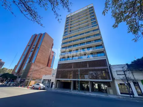 San Martín 100