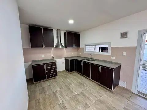 Depto Tipo Casa en Venta de 3 dormitorios