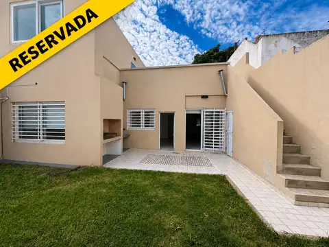 RESERVADA - Alquiler casa 4 amb jardin/parr/terraza en Martinez