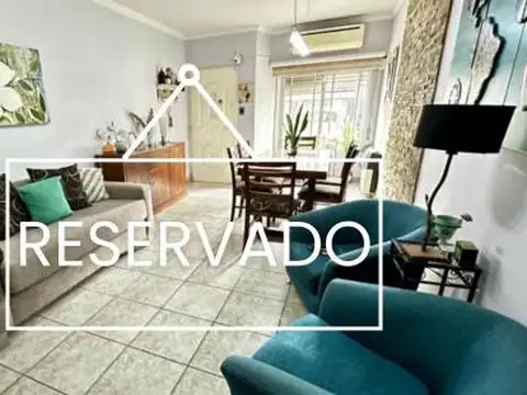 TRIPLEX CASEROS CASA 4 AMBIENTES QUINCHO 2 COCHERAS PATIO APTO CREDITO