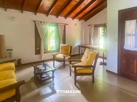 Casa 3 ambientes con 2 baños