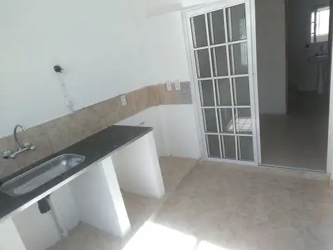 Depto Tipo Casa en Venta en Remedios de Escalada, USD 74.999