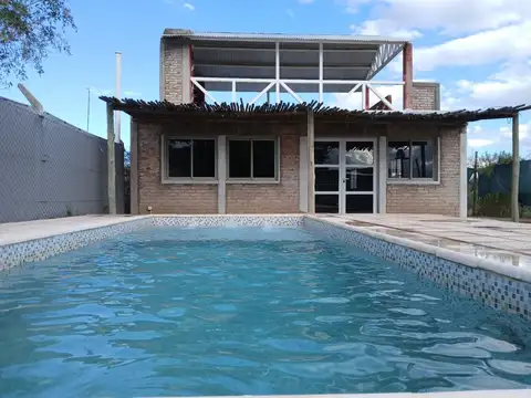 CASA MAS SALON DE EVENTOS CON PILETA