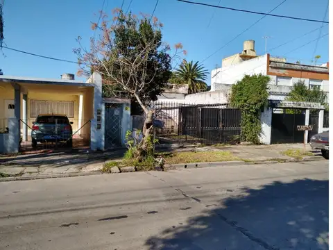 Depto.T.Casa para 2 familias en Wilde.